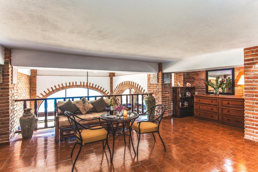 Vallarta Shores Apartahotel 4*