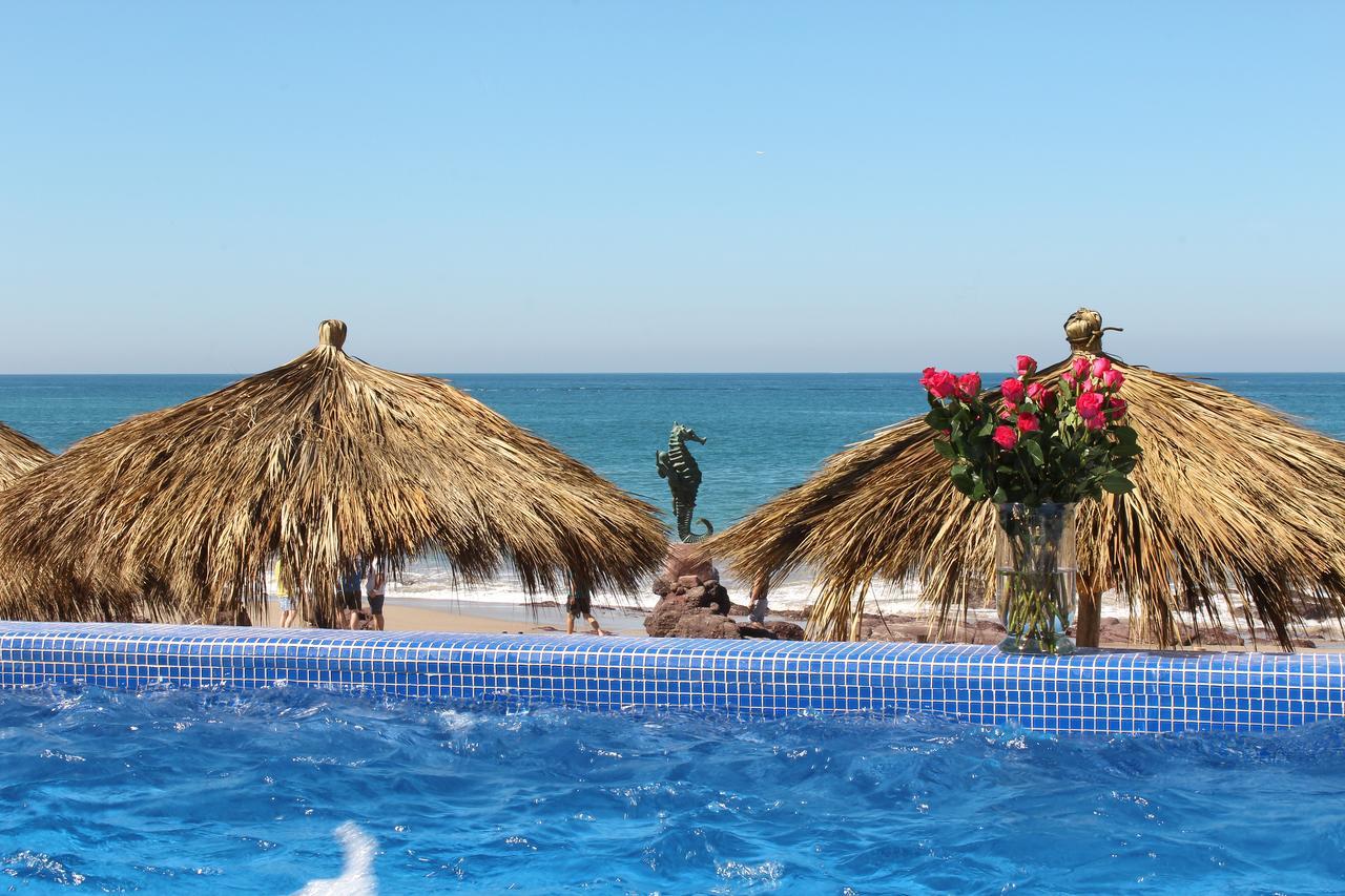 Vallarta Shores Apartahotel 4*